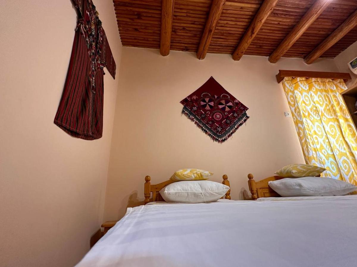 Sarrafon Guest House Buchara Exterior foto